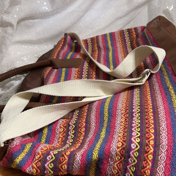 Huge embroidered tote - Picture 11 of 11